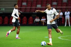 关键人物 关键人物