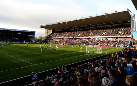 戴维斯领衔 戴维斯领衔